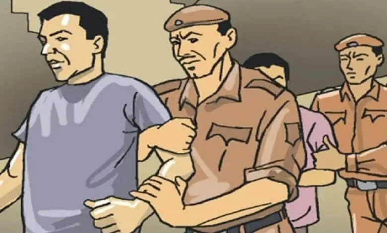 पुलिस ने तीन आरोपियों को गिरफ्तार किया है