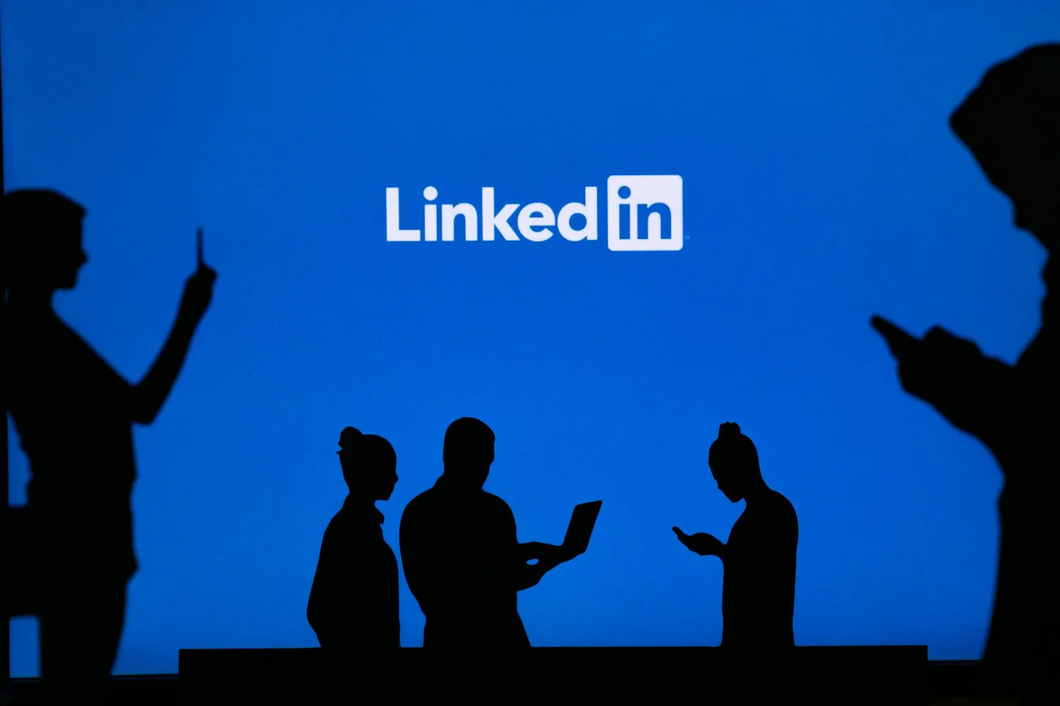 EU imposed a fine of 31 crore euros on LinkedIn, data protection commission reprimanded for not following the rules - eu imposed a fine of 31 crore euros on linkedin data protection commission reprimanded for not following the rules