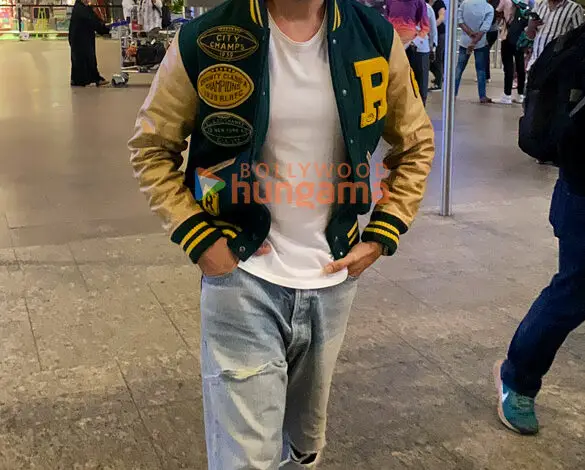 Photos: Kartik Aaryan and Aditya Roy Kapur snapped at the airport