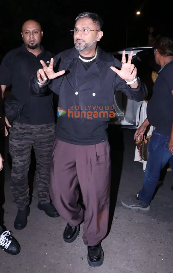 Photos: Yo Yo Honey Singh snapped outside Bastian in Bandra