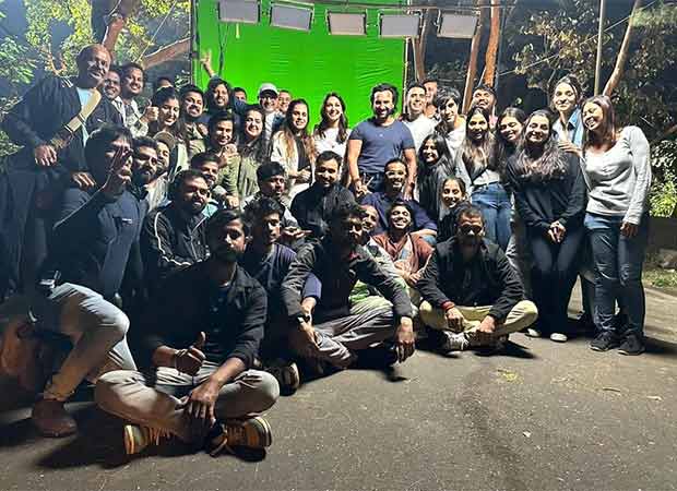 Saif Ali Khan and Nikita Dutta wrap up Jewel Thief; actress shares picture from the sets : Bollywood News