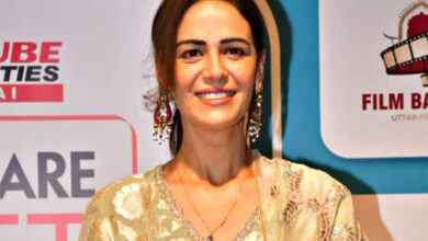 Mona Singh express gratitude as she wins Best Supporting Actress at Filmfare OTT Awards 2024 for Made In Heaven Season 2: “I dedicate this to all the Bulbul's for always standing up, speaking up, showing up” 2024 : Bollywood News