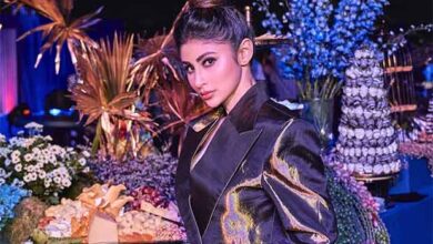 Mouni Roy steals the show in gold as she opens a spellbinding fashion extravaganza for a grand event in Hyderabad : Bollywood News