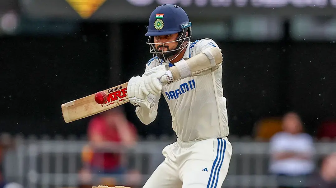 Akashdeep hits a six off Virat Kohli's bat in Gaba Test