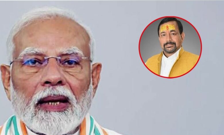 PM Modi spoke to MP Mukesh who was injured in the blow