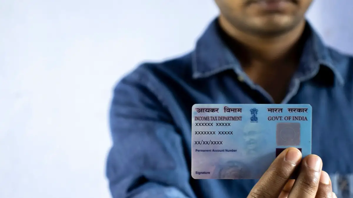 Getting a PAN early simplifies finances and prepares your child for future responsibilities. (Photo: GettyImages)