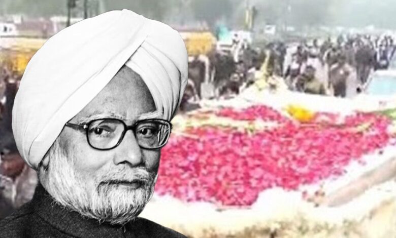 Dead body of former PM reaching Nigam Bodh Ghat