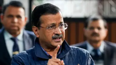 अरविंद केजरीवाल ने आरोप लगाया कि बीजेपी और कांग्रेस मिलकर दिल्ली में आम आदमी पार्टी को रोकना चाहते हैं. (Photo: X/@AAP)