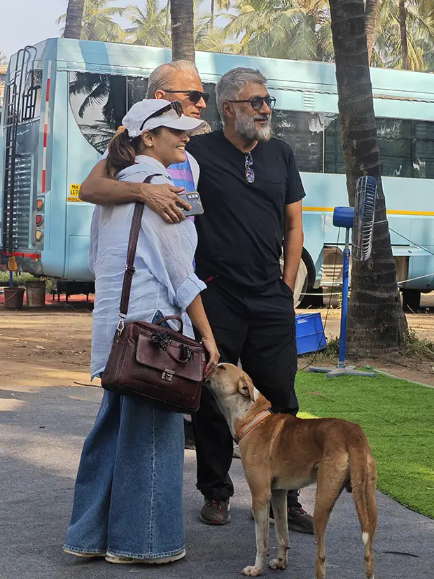 Producer Pallavi Joshi shelters 50 stray dogs on the sets of Vivek Agnihotri's The Delhi Files 50 : Bollywood News