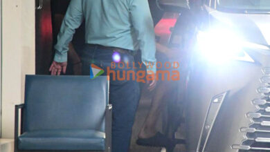 Photos: Ranbir Kapoor snapped outside a clinic in Bandra | Parties & Events