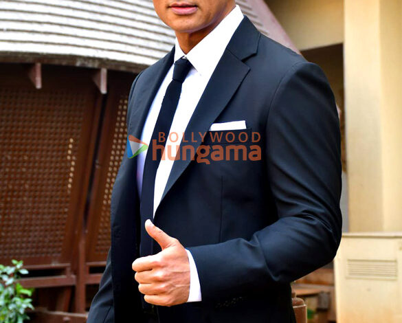 Photos: Sonu Sood snapped during Fateh promotions