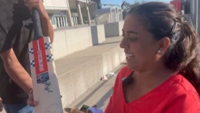 Female Fan Gets Creative For Rohit Sharma's Autograph, Ties Bat With Rope And Throws It. watch