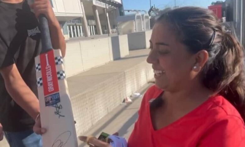 Female Fan Gets Creative For Rohit Sharma's Autograph, Ties Bat With Rope And Throws It. watch