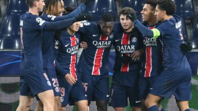 PSG And Lyon Meet In End-Of-Year Summit In France