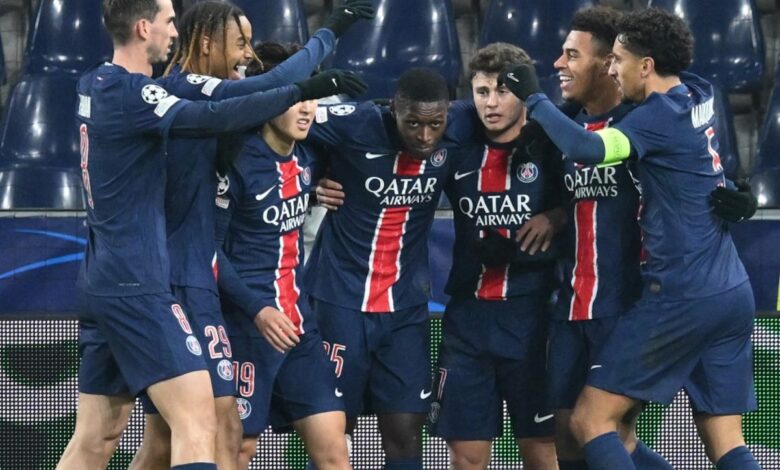 PSG And Lyon Meet In End-Of-Year Summit In France