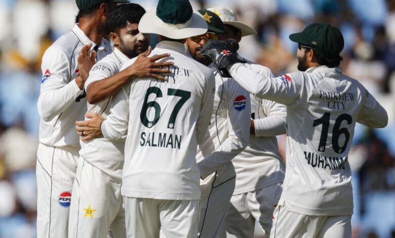 Bowlers Bring Pakistan Back Into First Test In South Africa