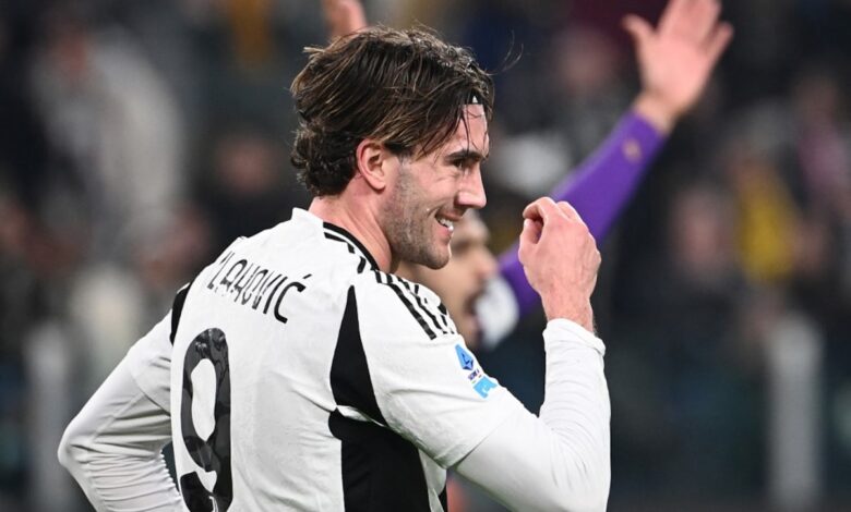 Juve Draw As Match Interrupted After Vlahovic Abuse, Napoli Go Joint Top