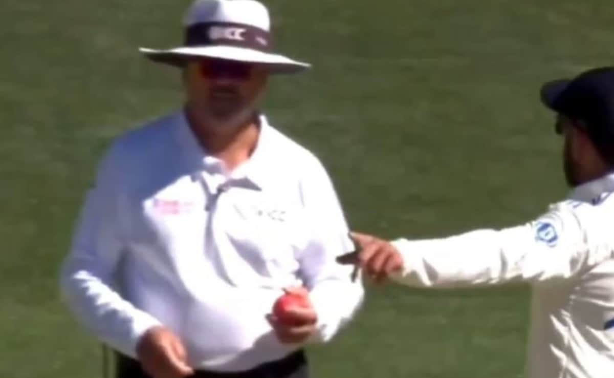 Virat Kohli Left Fuming After Controversial DRS Call Saves Mitchell Marsh. Tells Umpire "KL Rahul's Was Same..."