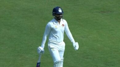 Shreyas Iyer Argues with Umpires over Controversial Dismissal. Ajinkya Rahane does this