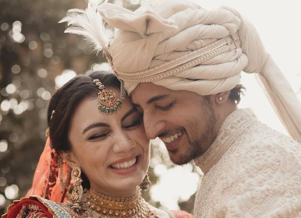 Darshan Raval ties the knot with 'best friend' Dharal Surelia in traditional wedding ceremony : Bollywood News