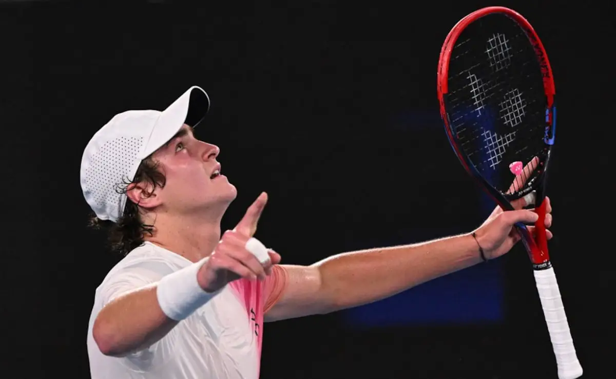 Teenager Joao Fonseca In Melbourne Stunner As Daniil Medvedev Survives Big Scare