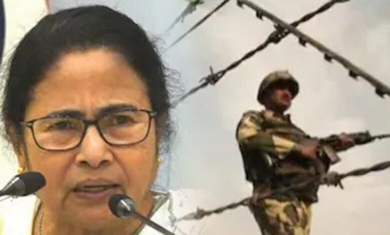 What did Mamata Banerjee say about Center and BSF?