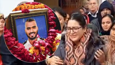 Wife gives emotional farewell to martyr Captain Sudhir Yadav