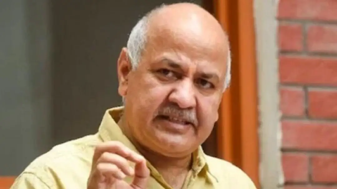 How much has Manish Sisodia's wealth increased in 5 years?