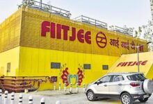 FIITJEE के कोचिंग सेंटर बंद होने पर छात्र और उनके पेरेंट्स परेशान हैं (फाइल फोटो)