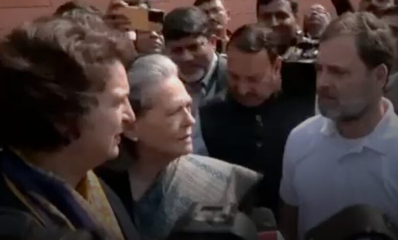 'Poor Lady ...' Sonia's stance on President's speech