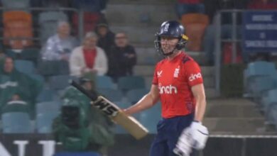 Heather Knight Left Fuming after England Lose 2nd T20I vs Australia Due to Rain. Watch