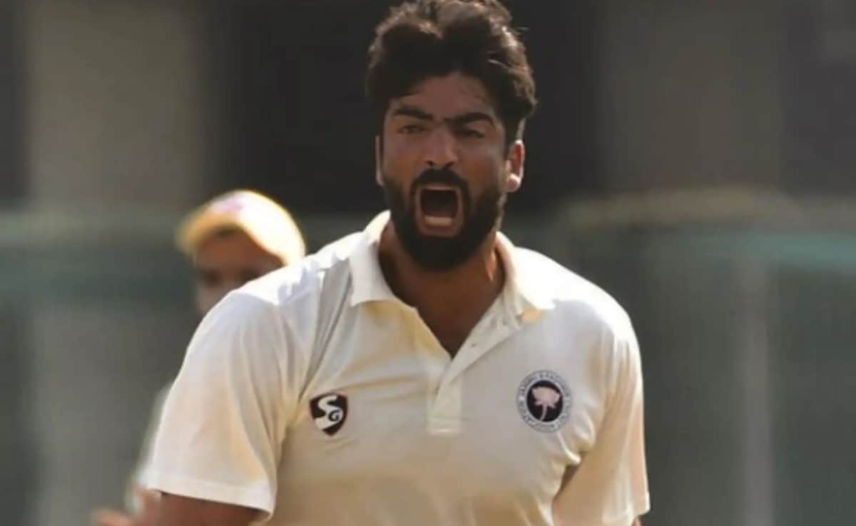 Who Is Umar Nazir Mir: 6-Foot-4 Tall Jammu And Kashmir Fast Bowler Who Dismissed Rohit Sharma, Ajinkya Rahane And Shivam Dube