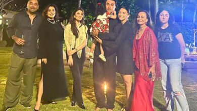 Alia Bhatt celebrates New Year with family; see adorable pics of her bonding with Kapoor ladies : Bollywood News