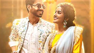 Aparshakti Khurana drops new single 'Sohna Mukhda' starring Anupama Parameswaran : Bollywood News