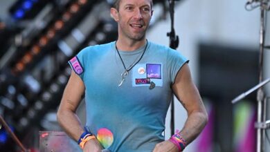 Chris Martin chants “Jai Shri Ram” and thanks fans with “Shukriya” at Mumbai concert, watch videos