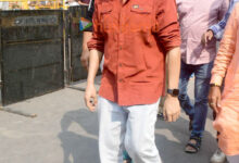 Photos: Kartik Aaryan visits Siddhivinayak Temple to seek blessings