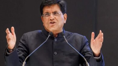 Piyush Goyal held a meeting with the electric vehicle industry, discussed various issues including charging infra and battery swapping इलेक्ट्रिक वाहन उद्योग के साथ पीयूष गोयल ने की बैठक, चार्जिंग इंफ्रा और बैटरी स्वैपिंग समेत विभिन्न मुद्दों पर हुई चर्चा