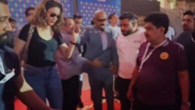 Vinod Kambli's Wife Helps Him Walk Out To Wankhede Stadium Celebrations - Watch