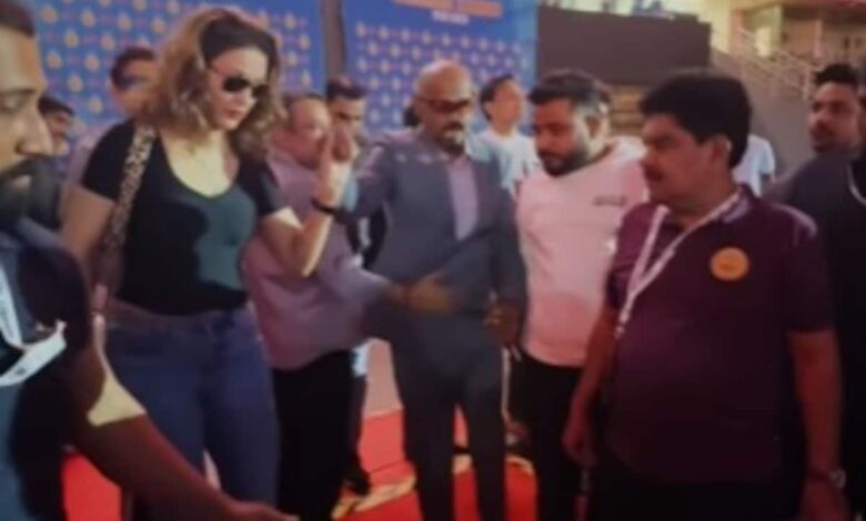 Vinod Kambli's Wife Helps Him Walk Out To Wankhede Stadium Celebrations - Watch