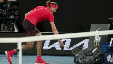 Furious Alexander Zverev Loses Cool, Smashes Racquet Repeatedly During Australian Open 2025 Final