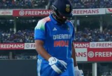 Rohit Sharma devastated after 2 off 7 balls vs england in 1st Odi. Long Walk Back Paints Sory Picture. Watch