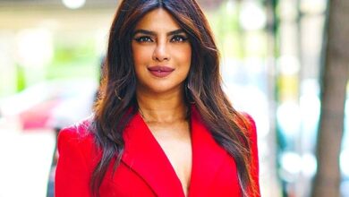 Priyanka Chopra Applauds Anuja for Oscar Nomination: "I highly recommend you to watch this remarkable film": Bollywood News