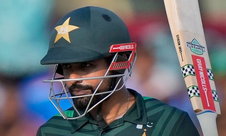 Pakistani cricketer Babar Azam's mobile stolen