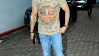 Photos: Emraan Hashmi snapped in Bandra