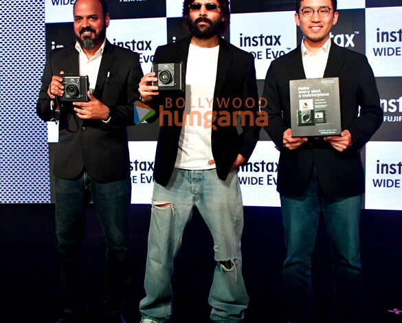 Photos: Kartik Aaryan snapped at the Fujifilm Instax camera launch event