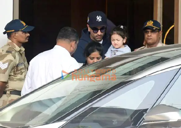 Photos: Ranbir Kapoor, Alia Bhatt and Raha Kapoor Snapped at Kalina Airport | Parties & events