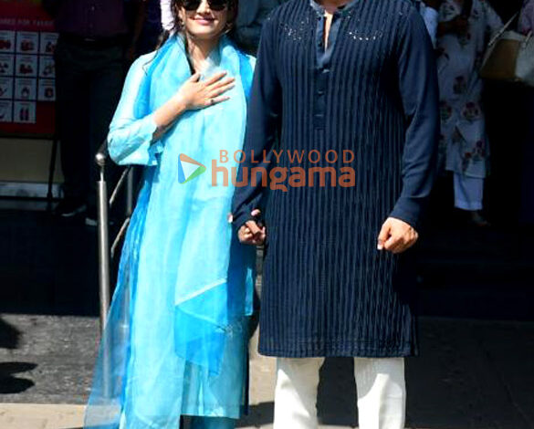 Photos: Vicky Kaushal, Rashmika Mandanna, Dinesh Vijan and Laxman Utekar Snapped at Kalina Airport | Parties & events