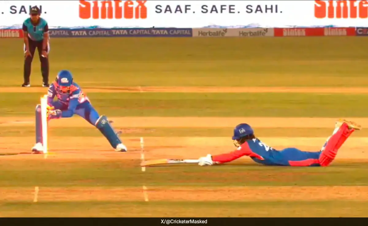 Controversy in wpl 2025 as delhi capitals survive last-ball run-out to beat Mumbai Indians. Watch