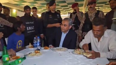 PCB Chairman Dines with 700+ Workers after Completion of Champions Trophy Stadium, Video Viral