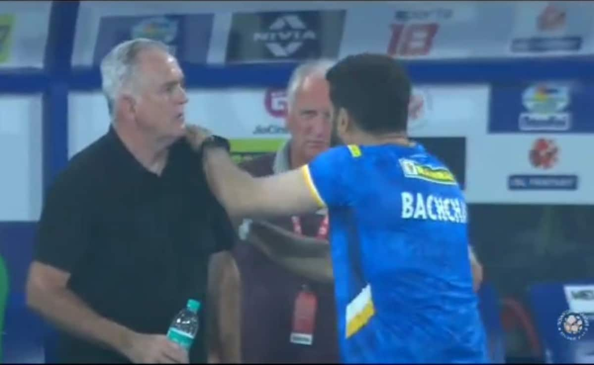 Abhishek Bachchan Loses Cool, Engages in Annimated Discussion with ISL TEAM CoACH. Watch